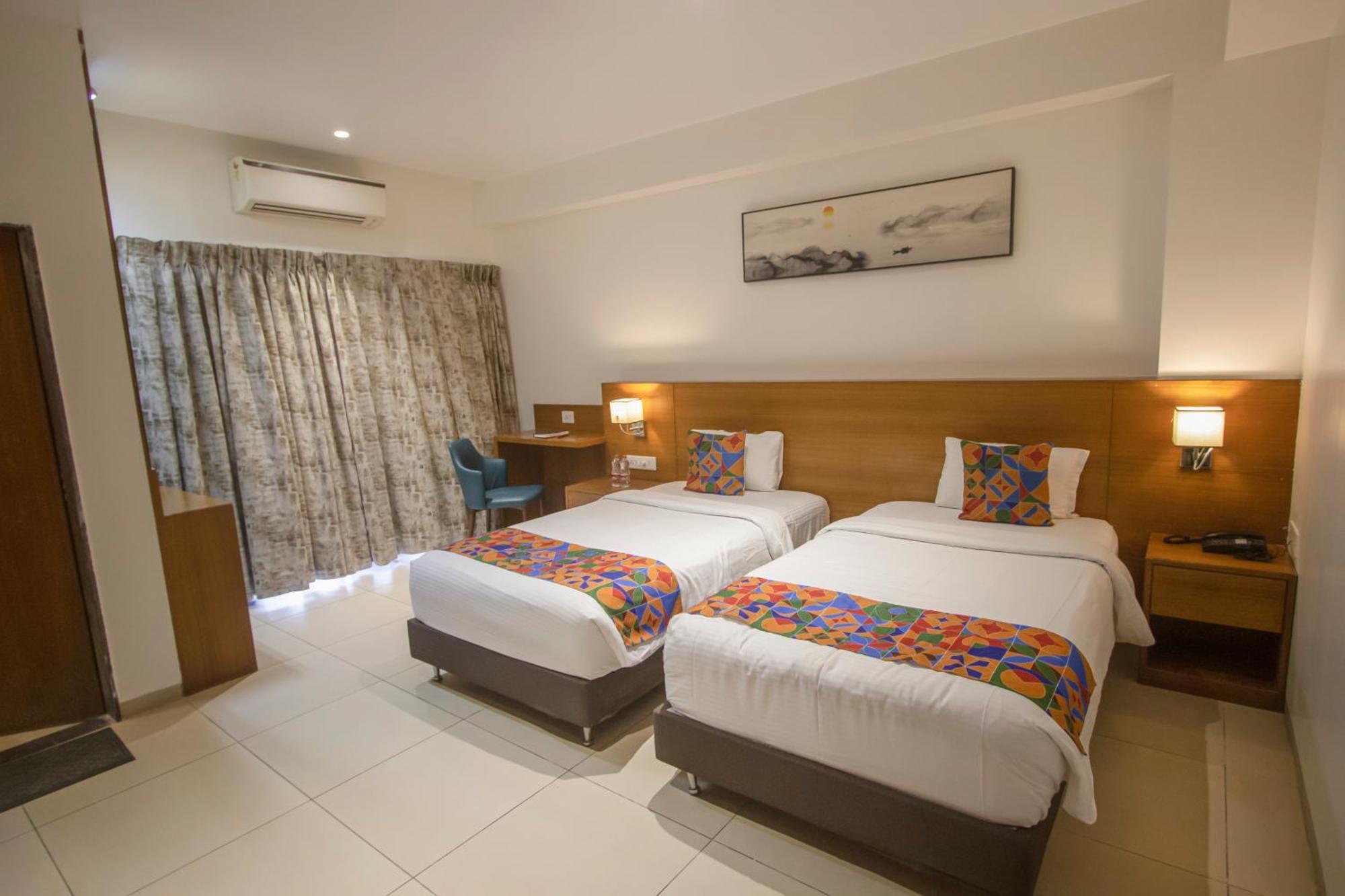 Hotel Monarch Express Chākan Zewnętrze zdjęcie
