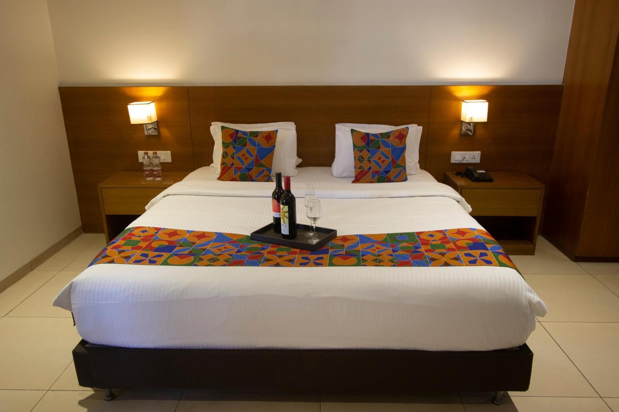 Hotel Monarch Express Chākan Zewnętrze zdjęcie