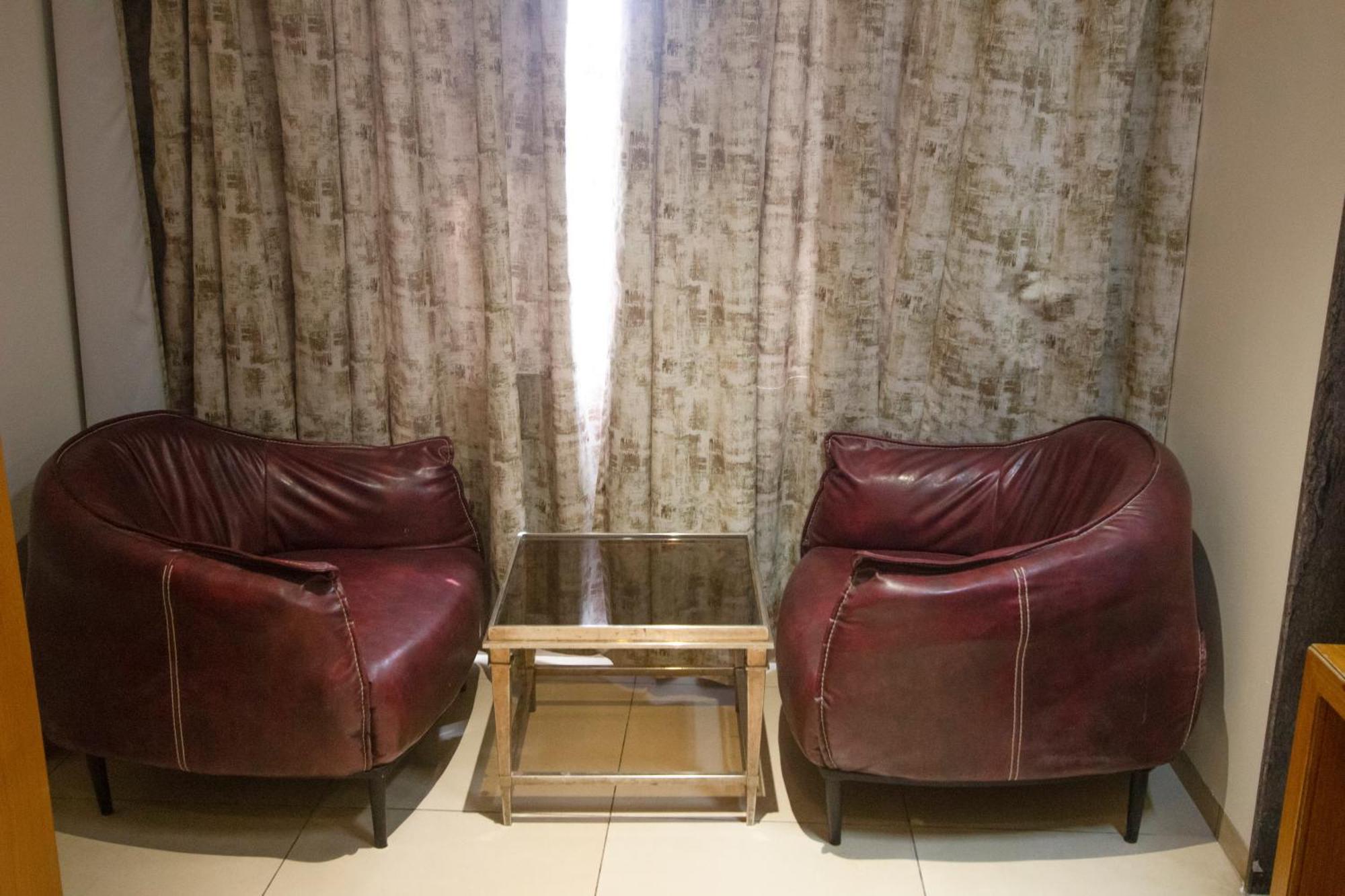 Hotel Monarch Express Chākan Zewnętrze zdjęcie